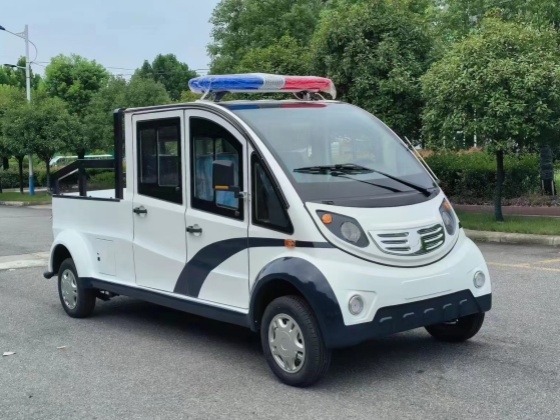 Coche patrulla eléctrico SP-4A